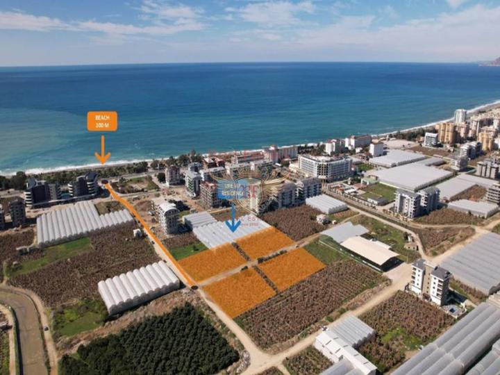 Жилой комплекс в пешей доступности от оборудованных пляжей.