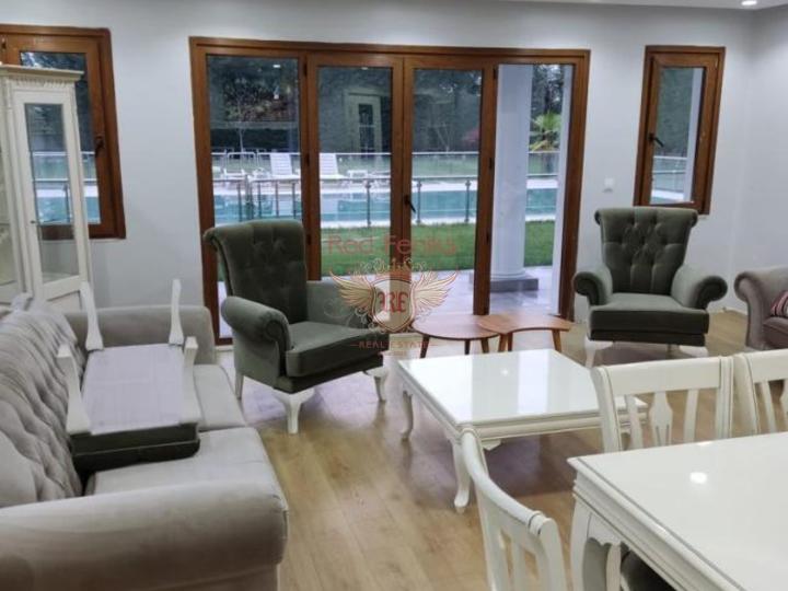 Luxury villa in Istanbul, in the Buyukcekmece area.
