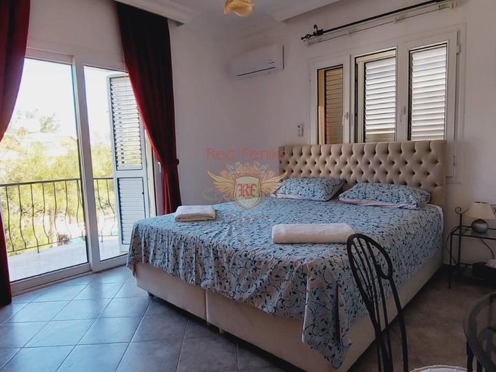 Four-room villa 190 m² 500 meters from the sea, Kyrenia house buy, buy house in Northen Cyprus, sea view house for sale in North Cyprus