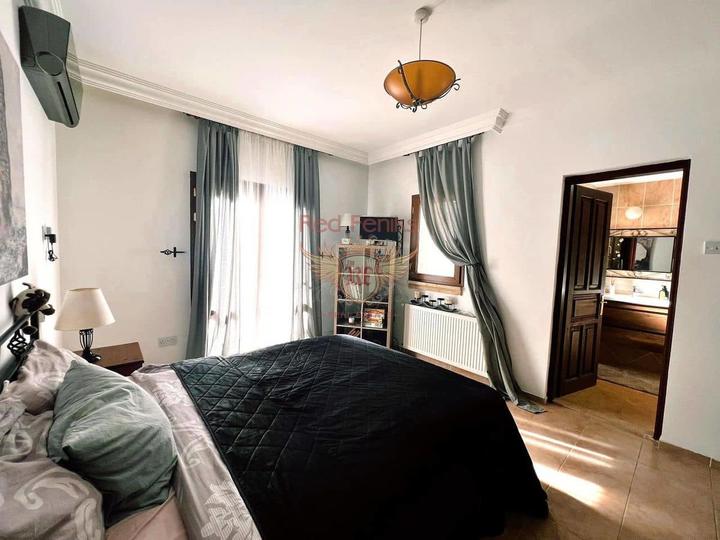 Вилла 3+2 (180 м²) с участком земли в уютном и красивом комплексе, купить виллу в Кирения